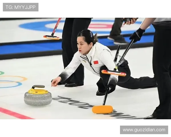 冰壶女队负加拿大暂列二胜四负